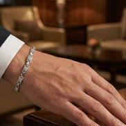 Sleek Diamond-Cut Link Bracelet