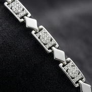 Sleek Diamond-Cut Link Bracelet