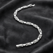Sleek Diamond-Cut Link Bracelet