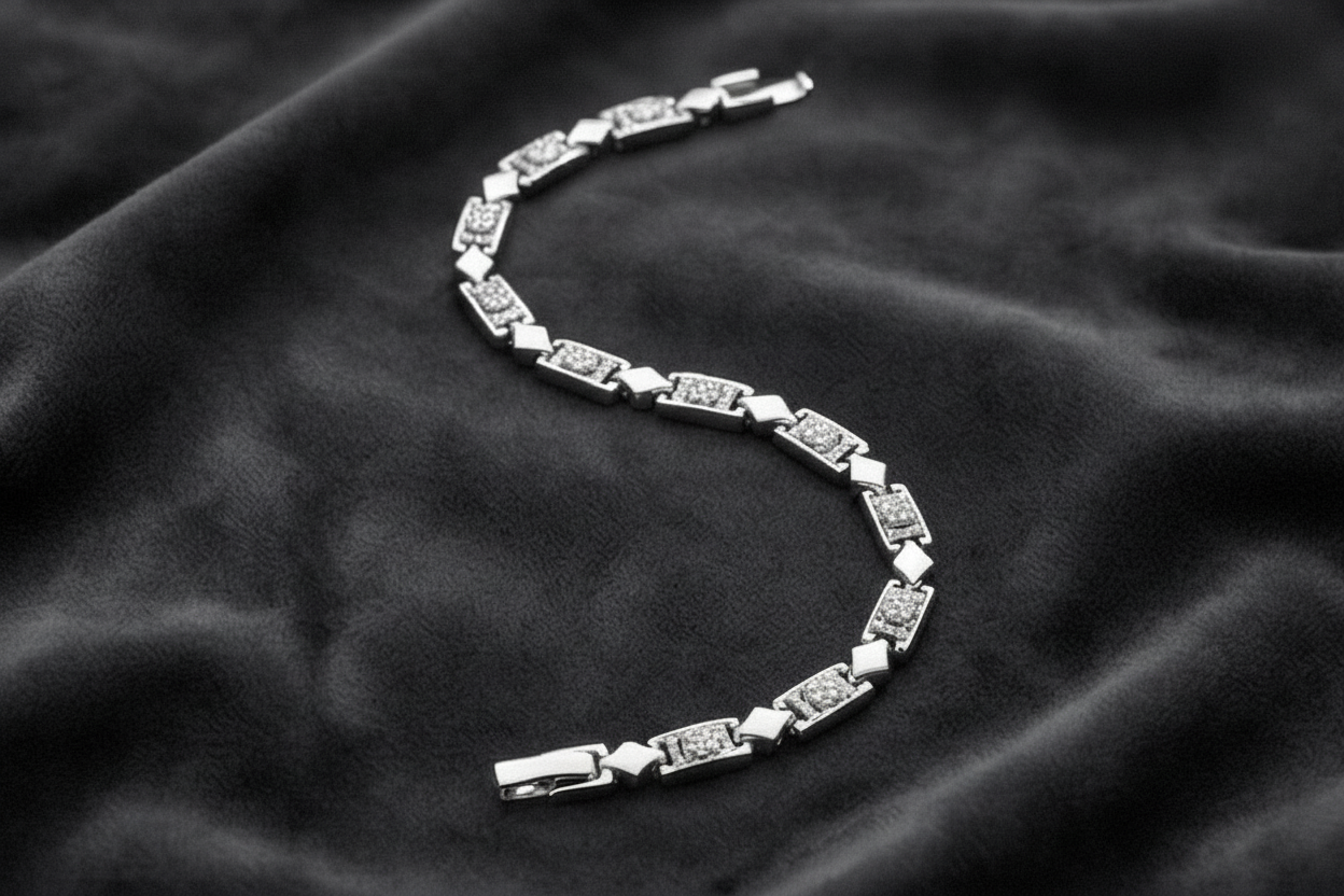 Frostbite Diamond-Cut Link Bracelet