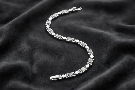 Frostbite Diamond-Cut Link Bracelet