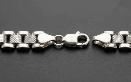 Monarch Box-Link Chain