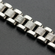 Monarch Box-Link Chain