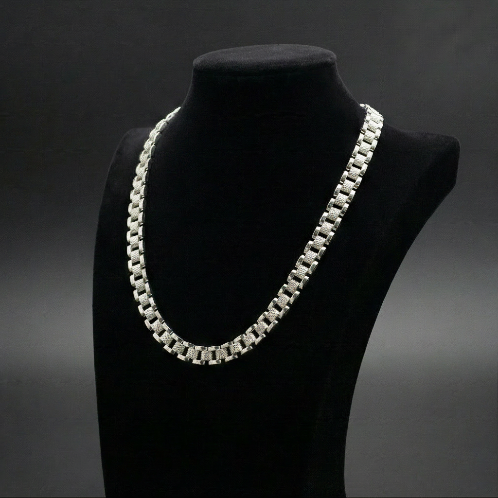 Monarch Box-Link Chain